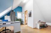 Haus 21 Spitzboden Zimmer 1 - 