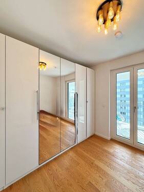 Groß (IMG_5886) - Etagenwohnung mit 81,00 m&sup2; in München zur Miete