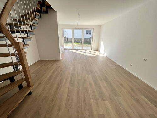 Wohn-Essbereich - KfW-55 Neubau Doppelhäuser mit 4 Schlafzimmern in TOP Lage