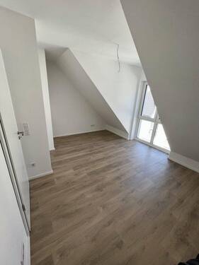 Schlafzimmer 3 - 5 Zimmer Reihenendhaus in Paderborn
