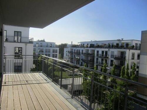 Blick vom Balkon - Etagenwohnung mit 141,00 m² in Fürth zur Miete