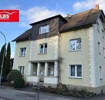 Dreifamilienhaus mit großer Halle und fünf Garagen - Finnentrop Altfinnentrop