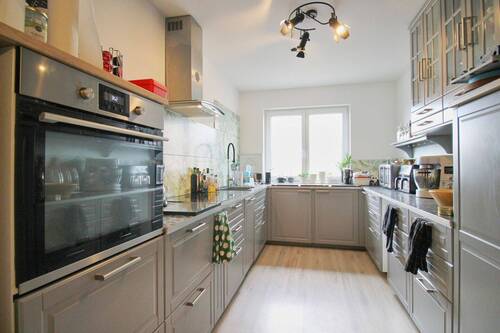 Ansicht zur großen Küche - 5 Zimmer Doppelhaushälfte in Blankenhagen / Mandelshagen