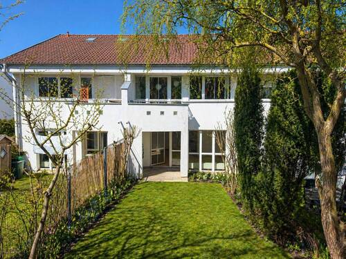 Eigentumswohnung mit sehr großem Gartenbereich - 