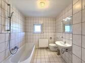 Badezimmer mit Tageslicht - 
