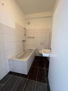 Bild 3 - 4 Zimmer Etagenwohnung in Wuppertal