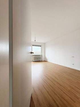 Schlafzimmer - 3 Zimmer Etagenwohnung zum Kaufen in Göppingen