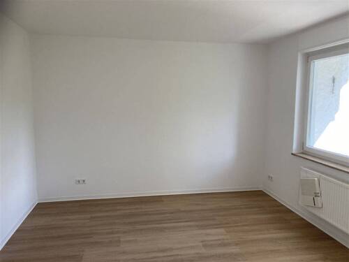 das halbe Zimmer - Etagenwohnung mit 115,00 m&sup2; in Korntal-Münchingen zur Miete