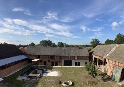 Ansicht vom Hof - Einfamilienhaus mit 350,00 m² in Kuhfelde zum Kaufen