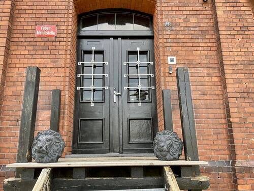 Haupteingang - 