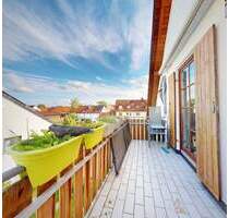 Raum für Liebe, Lachen und Leben - Dachgeschosswohnung mit Balkon - Neufahrn bei Freising Mintraching