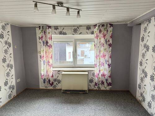 Zimmer - 7 Zimmer Einfamilienhaus in Hefersweiler