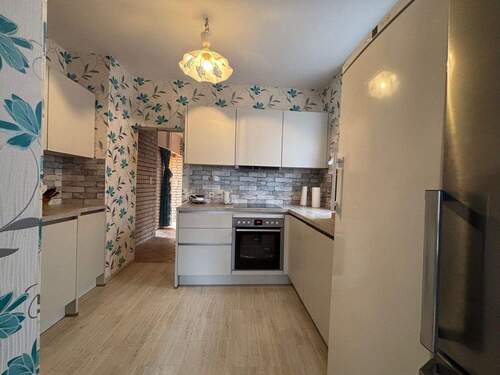 Einbauküche - 5 Zimmer Mehrfamilienhaus, Wohnhaus in Burgdorf