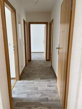 Flur - Beispielbild - 3 Zimmer Etagenwohnung zur Miete in Meißen