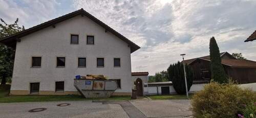 Dorfseitige Ansicht ( - 