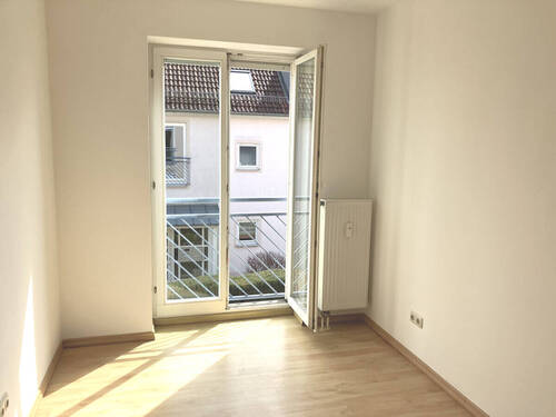 Büro oder Kinderzimmer - 3 Zimmer Etagenwohnung zum Kaufen in Allersberg