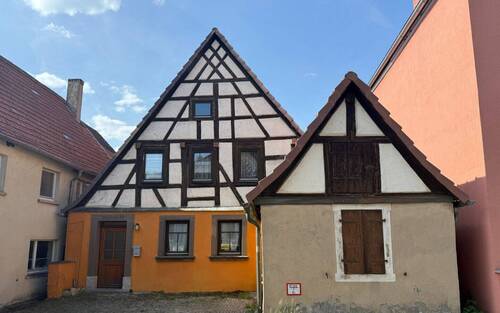 Landhaus in Marktsteft - Schönes Historisches Landhaus mit großzügigem Grundstück im malerischen Marktsteft