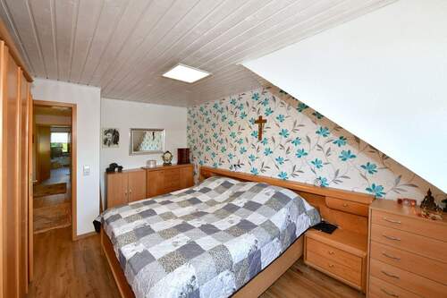 Schlafzimmer DG - 