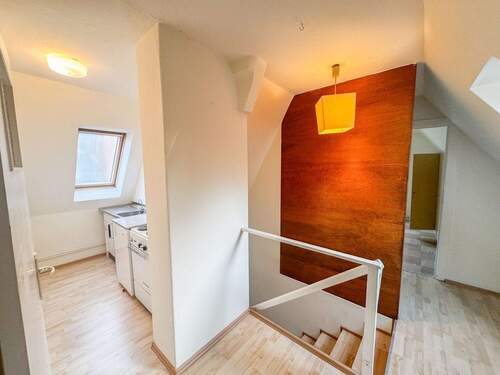 Renovierungsbedürftiges Büro - Büro mit 102,00 m&sup2; in Hamburg zur Miete