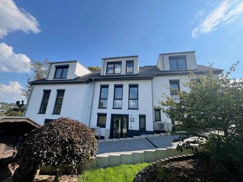 Ansicht Front - NEUBAU! Bezugsfertiges Stadthaus im Zentrum von Wiehl!