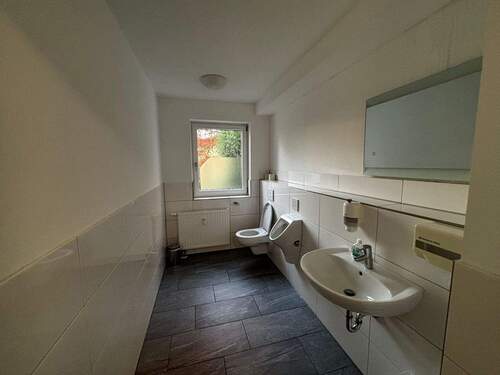 Modernes Badezimmer - 