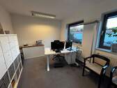 Büro 1 - 