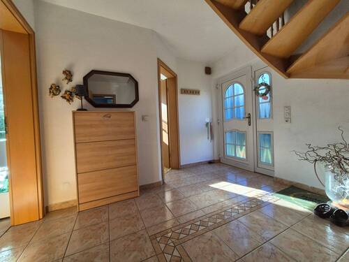 EG: Eingangsbereich/ Flur - 