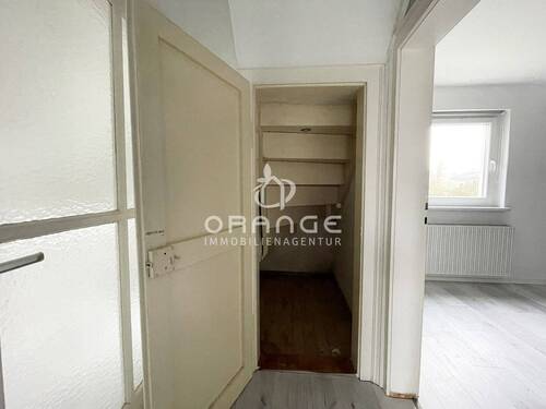 Stauraum unter der Treppe ins Dachgeschoß - 