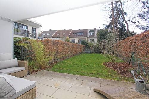 Schöner, großer Garten - Etagenwohnung mit 113,00 m&sup2; in München zur Miete