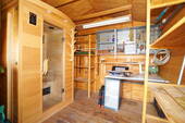 Werkraum mit Sauna im Gartenhaus - 