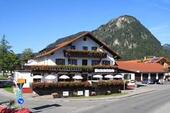 Außenansicht Sommer.jfif - Bestens eingeführter traditionsreicher Gasthof zu verkaufen