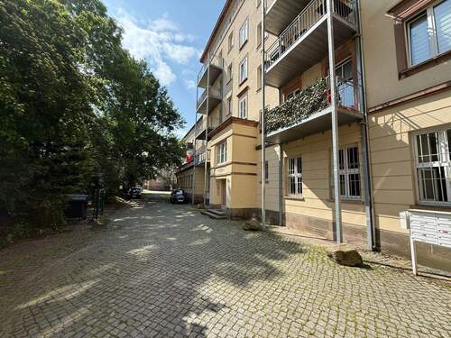 02 Rückansicht - 4 Zimmer Etagenwohnung zum Kaufen in Chemnitz