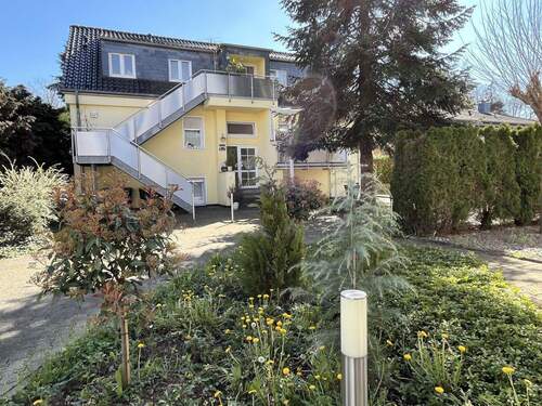 Hausvorderansicht - 2 Zimmer Etagenwohnung in Köln