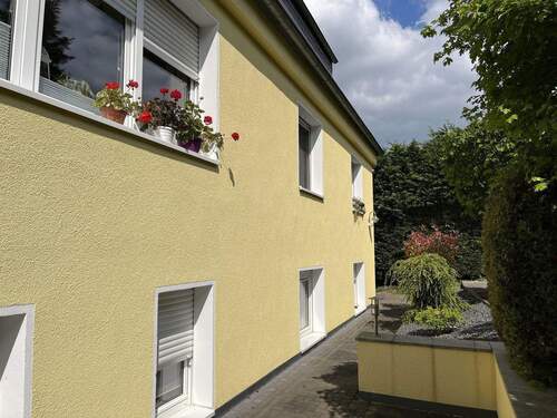 Hausrückansicht - Etagenwohnung mit 61,00 m&sup2; in Köln zur Miete