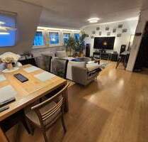 Charmante, helle 3 - Zimmer DG - Wohnung mit EBK in Stuttgart - Zuffenhausen