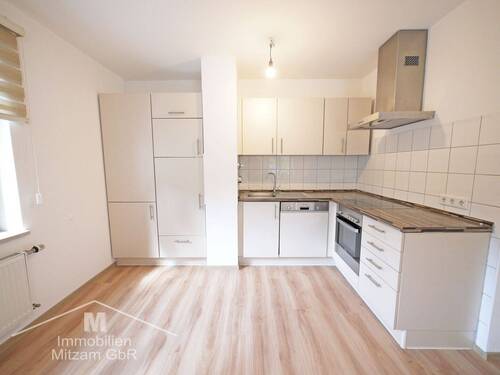 Küche - Renovierte 2-Zimmer-Erdgeschoss-Wohnung mit EBK in Naturlage von Kipfenberg (Altmühltal)