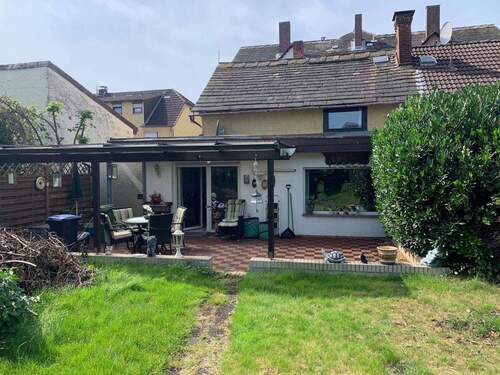 1 - Zentral gelegenes 3-Familienwohnhaus und Einfamilienhinterhaus mit Garten