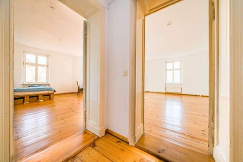 0 - 3 Zimmer Etagenwohnung in Berlin