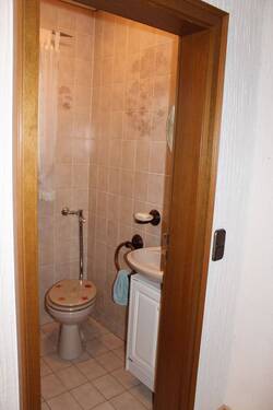 Gäste-WC Erdgeschoss - 
