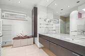 Badezimmer im Erdgeschoss - 