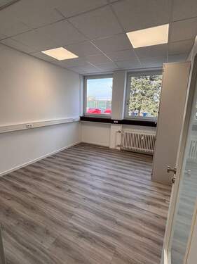 Büroraum I - 3 Zimmer Büro in Langenhagen