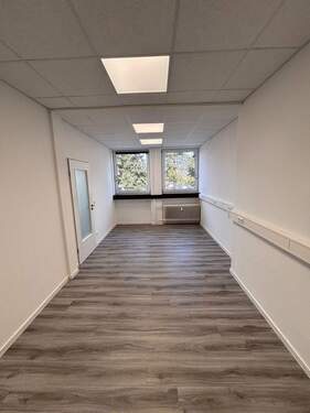 Büroraum II - Büro mit 63,10 m&sup2; in Langenhagen zur Miete