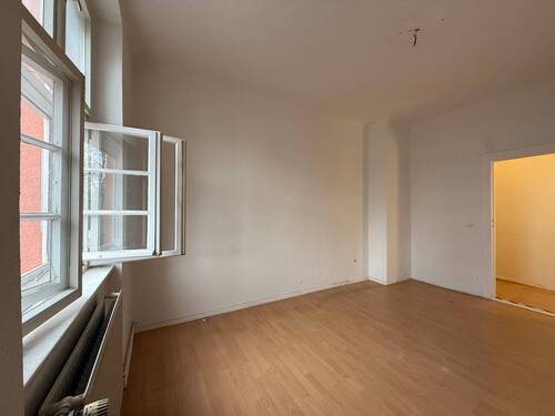 Zimmer 2 - 