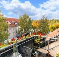 Über den Dächern Weimars: Gepflegte Dachgeschosswohnung mit Balkon, Ausblick und Sonnenlage