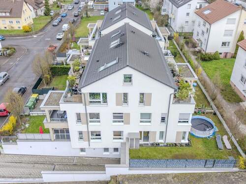 Westansicht mit 2 Gärten - 