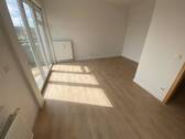 Wohnzimmer- Blick in den Raum - 