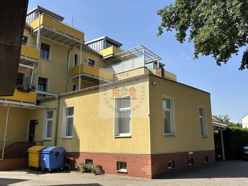Hofansicht - 1 Zimmer Mehrfamilienhaus, Wohnhaus in Zwickau