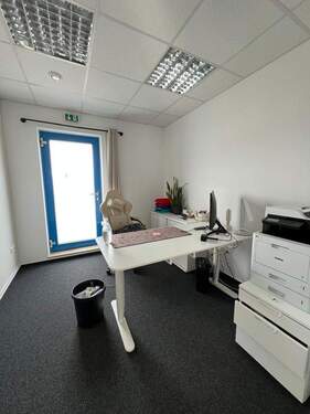 Büro 4 - 