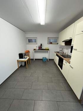 Küche - Büro in Neuenmarkt zur Miete