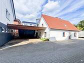 Carport 2 und hinteres Gebäud - Büro in Hamburg